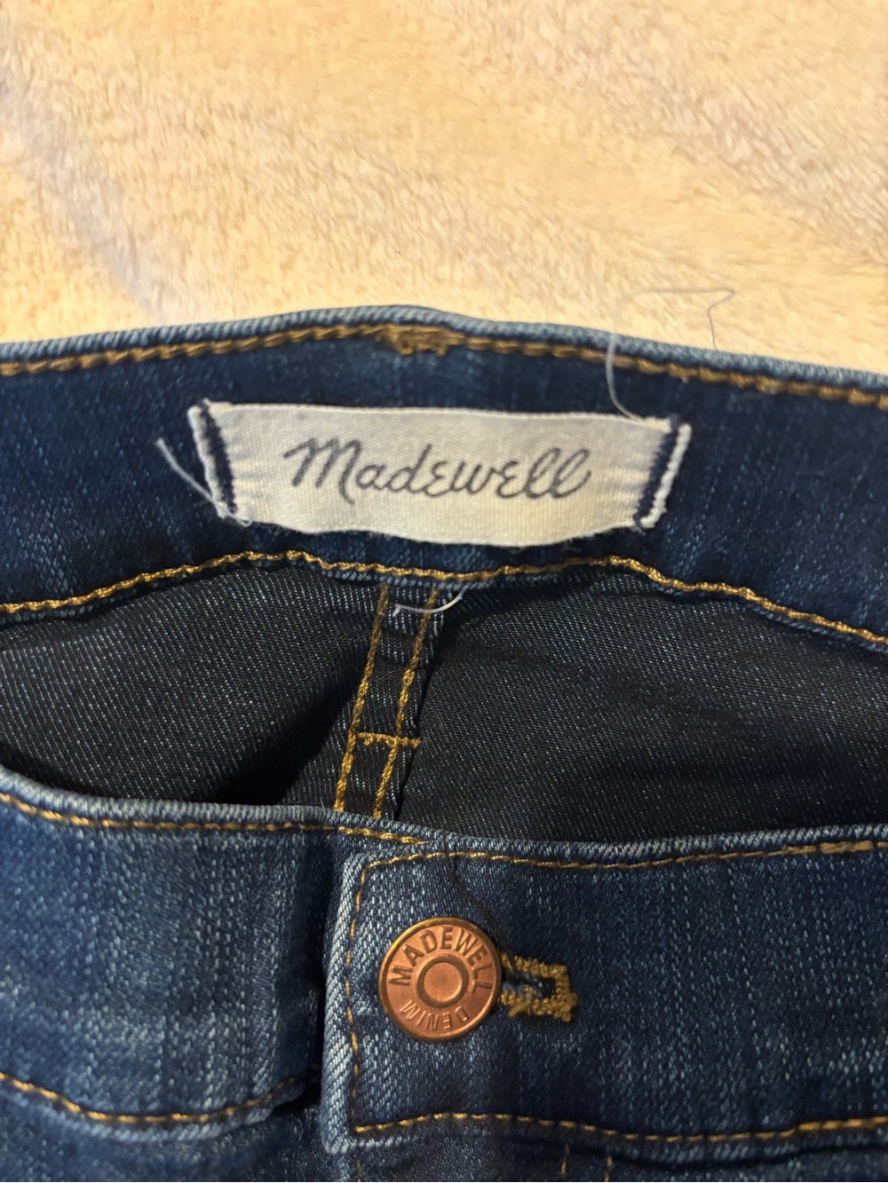 Bundle of 3 Jeans - madewell, express and Lucky - Picture 3 of 9